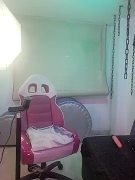 Sara Davina online show from 5, 2, 2025