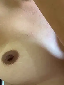 millenamoreninha online show from 2, 4, 2026