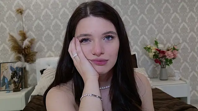 Nellie Medina online show from 22, 1, 2025