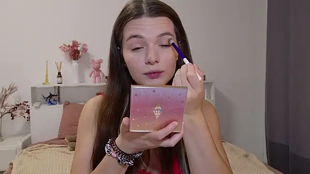 Nellie Medina online show from 2, 10, 2025