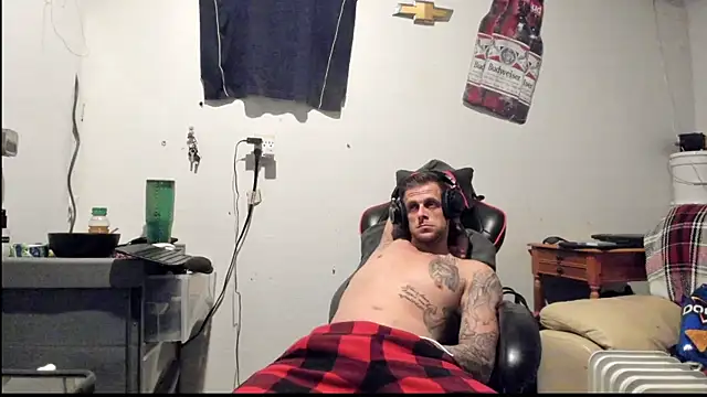 Snapshot of JamesMichael88 chatting on 2, 3, 2025 JamesMichael88 online show from 2, 3, 2025