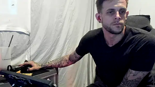 Snapshot of JamesMichael88 chatting on 22, 3, 2025 JamesMichael88 online show from 22, 3, 2025