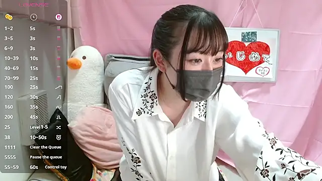 Snapshot of pipimi_khaos chatting on 20, 4, 2026 pipimi khaos online show from 20, 4, 2026