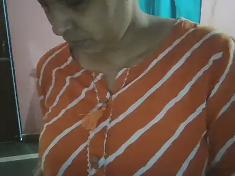 Hot-shanvi online show from 7, 11, 2025