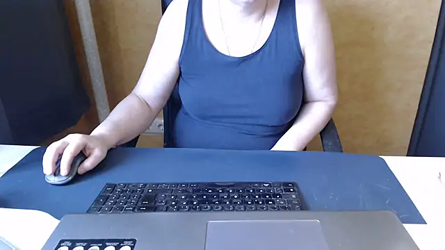 Sweet Phoenix online show from 17, 2, 2026