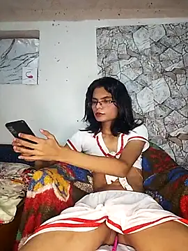 Enna Zarza  online show from 25, 9, 2025