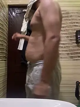 Snapshot of skyisthelimit12 chatting on 27, 2, 2025 skyisthelimit12 online show from 27, 2, 2025