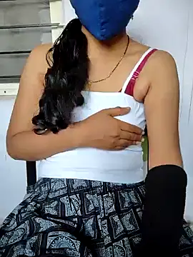 Snapshot of lovelygirl4567 chatting on 2, 2, 2025 lovelygirl4567 online show from 2, 2, 2025