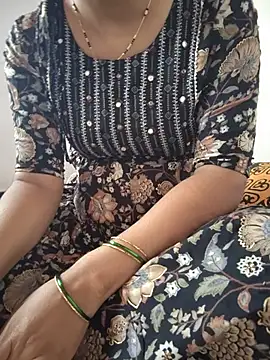 Snapshot of lovelygirl4567 chatting on 18, 6, 2026 lovelygirl4567 online show from 18, 6, 2026