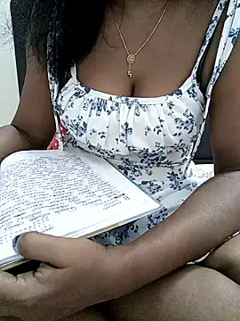 Tamil Vishalini online show from 25, 4, 2026