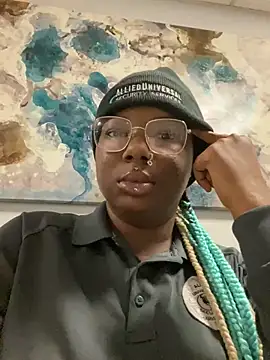 Snapshot of DamnBubbles chatting on 19, 1, 2025 DamnBubbles online show from 19, 1, 2025