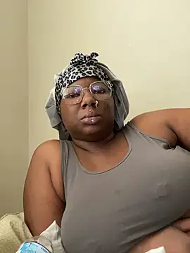 Snapshot of DamnBubbles chatting on 15, 3, 2025 DamnBubbles online show from 15, 3, 2025