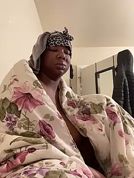 Snapshot of DamnBubbles chatting on 18, 3, 2025 DamnBubbles online show from 18, 3, 2025