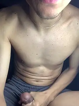 gabrielzinnnn085 online show from 27, 2, 2026