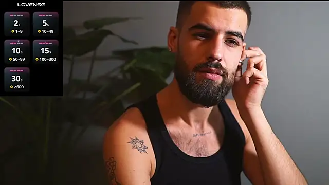 Snapshot of HairyRobxxx chatting on 28, 9, 2025 HairyRobxxx online show from 28, 9, 2025