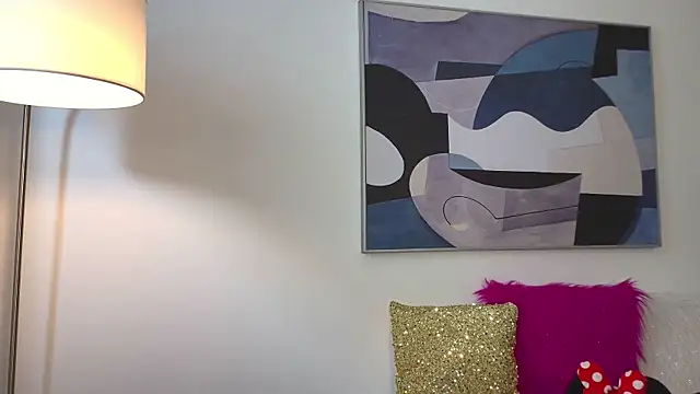 Snapshot of karina_warthon chatting on 1, 2, 2025 karina warthon online show from 1, 2, 2025