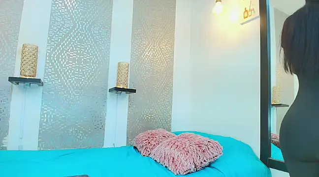 Snapshot of leyli_ass chatting on 1, 3, 2025 leyli ass online show from 1, 3, 2025