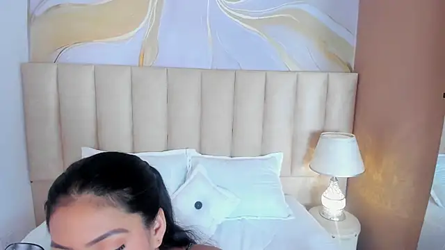 AbieHills online show from 8, 2, 2025