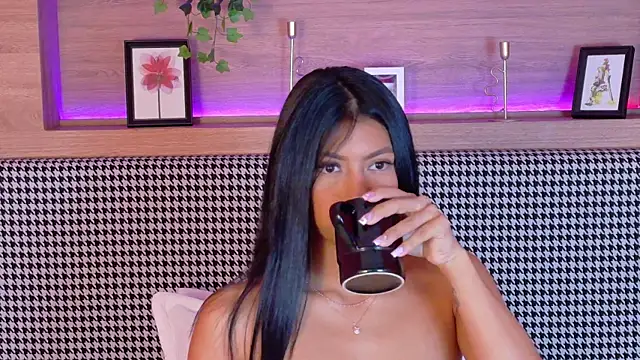 AbieHills online show from 28, 2, 2025