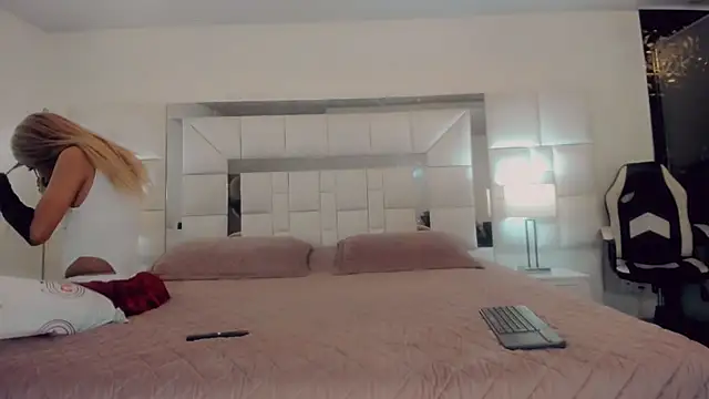 Snapshot of Gisele_fox chatting on 14, 3, 2025 Gisele fox online show from 14, 3, 2025