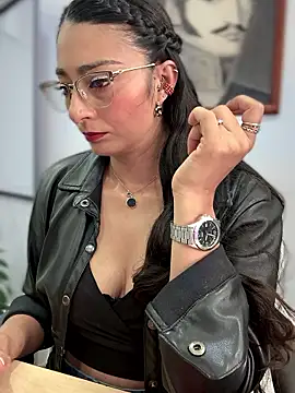 BELLA--26 online show from 13, 1, 2026