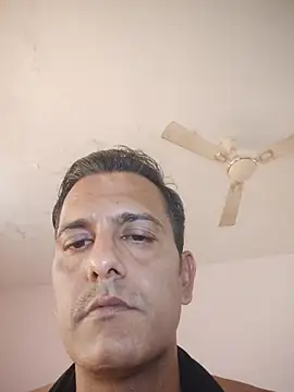 MAGNETICDADDY8 online show from 17, 10, 2025