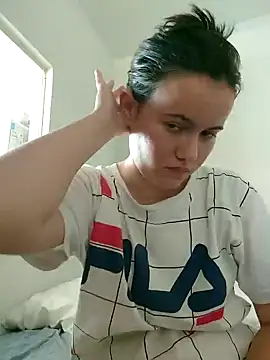 Snapshot of camillebr chatting on 2, 1, 2025 camillebr online show from 2, 1, 2025