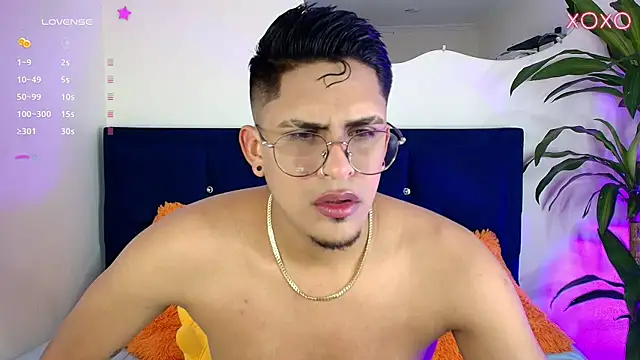 Snapshot of twinkmilk_ chatting on 20, 1, 2025 twinkmilk online show from 20, 1, 2025