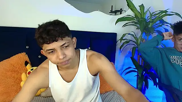 Snapshot of twinkmilk_ chatting on 22, 1, 2025 twinkmilk online show from 22, 1, 2025