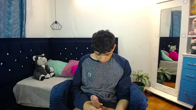 Snapshot of twinkmilk_ chatting on 19, 3, 2025 twinkmilk online show from 19, 3, 2025