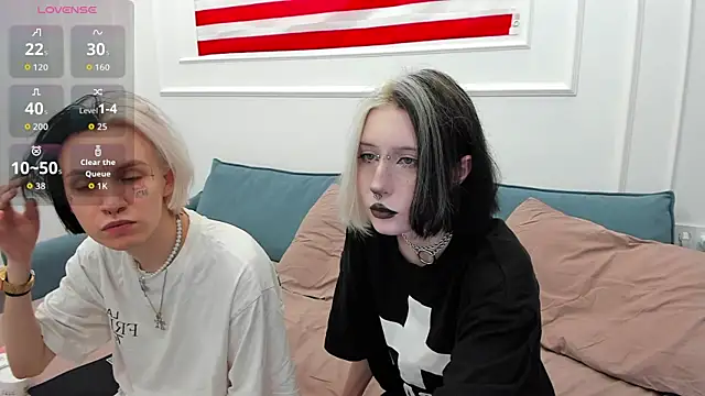 Snapshot of VeryRare_TwinS chatting on 18, 6, 2026 VeryRare TwinS online show from 18, 6, 2026