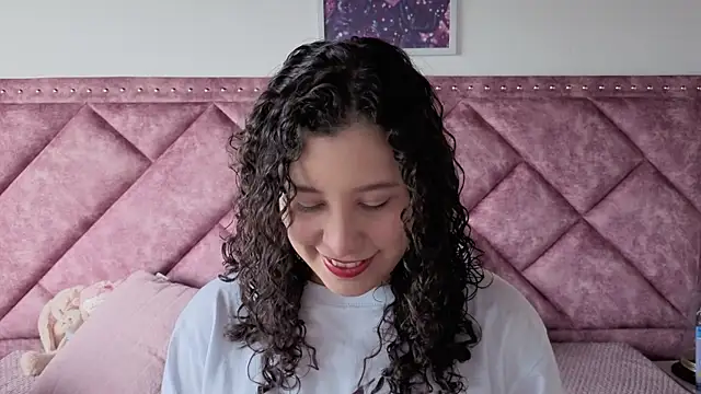 Charlotte  Miller online show from 26, 9, 2025