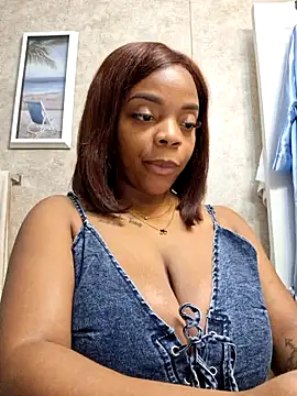 Snapshot of Sade_summer chatting on 23, 2, 2025 Sade summer online show from 23, 2, 2025