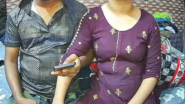 Hot Nila online show from 11, 4, 2026