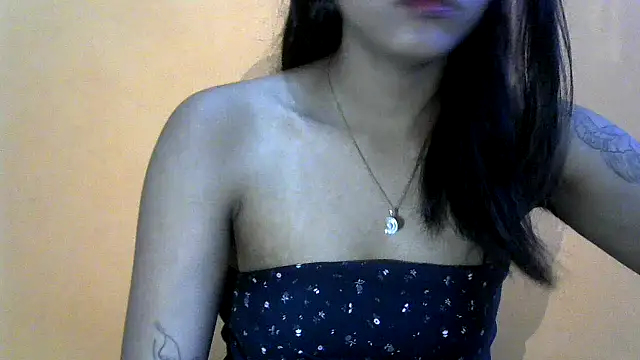 Snapshot of privi_pavvy chatting on 11, 9, 2025 privi pavvy online show from 11, 9, 2025