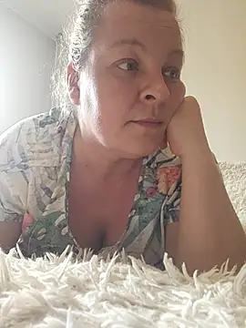 Snapshot of RyleeSherry chatting on 15, 2, 2025 RyleeSherry online show from 15, 2, 2025