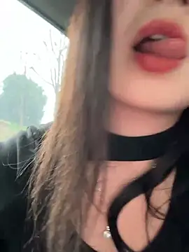 Snapshot of SSSniang- chatting on 1, 2, 2025 SSSniang- online show from 1, 2, 2025