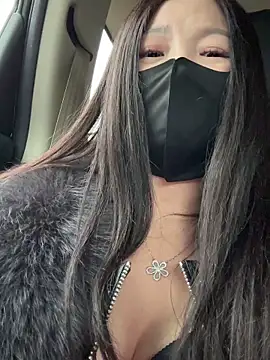 SSSniang- online show from 18, 11, 2025