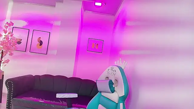 Arianna sweeet online show from 5, 2, 2026