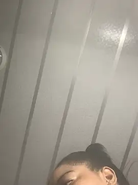 sexytinashe21 online show from 27, 2, 2026