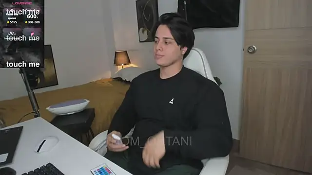 Snapshot of Thom_Ohtani chatting on 14, 7, 2026 Thom Ohtani online show from 14, 7, 2026