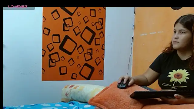 Snapshot of fabyana-queen chatting on 6, 2, 2025 fabyana-queen online show from 6, 2, 2025