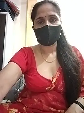 Snapshot of priyancyfun chatting on 4, 7, 2026 priyancyfun online show from 4, 7, 2026