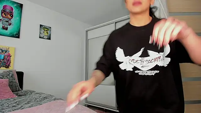 NNNoire online show from 9, 3, 2025