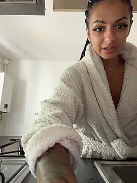 Snapshot of NNNoire chatting on 3, 8, 2026 NNNoire online show from 3, 8, 2026