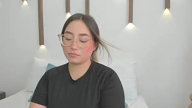 antonella cutie  online show from 4, 2, 2025