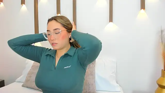 antonella cutie  online show from 3, 3, 2025