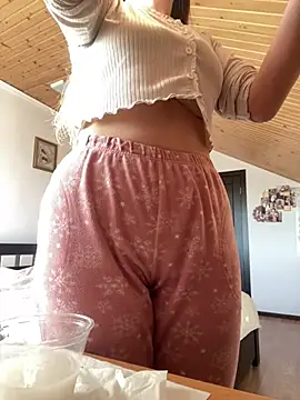 mewKate online show from 21, 3, 2025