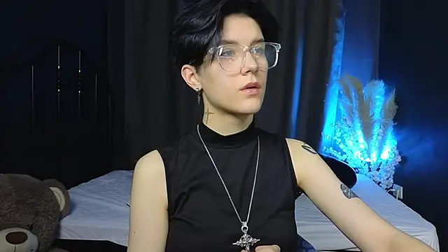 Hyeon Jin online show from 12, 3, 2025