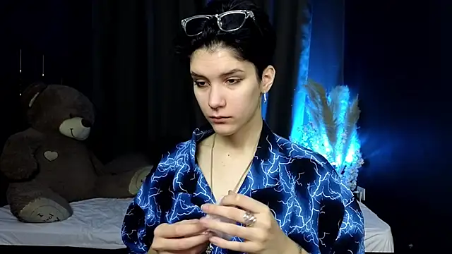 Hyeon Jin online show from 13, 3, 2025